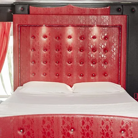 Boutique D'autore - Il Nido D'amore 4*